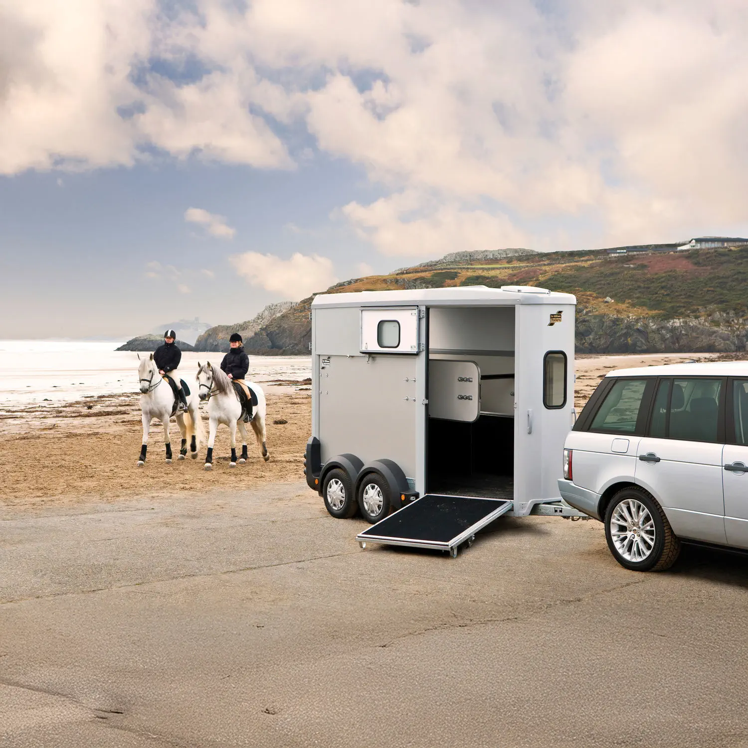 馬用家畜運搬車 - HB series - Ifor Williams Trailers Ltd. - タンデム