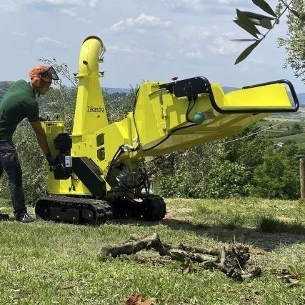 自走式ウッドチッパー - ZAKANDRA - AGRINOVA Srl - エンジン式