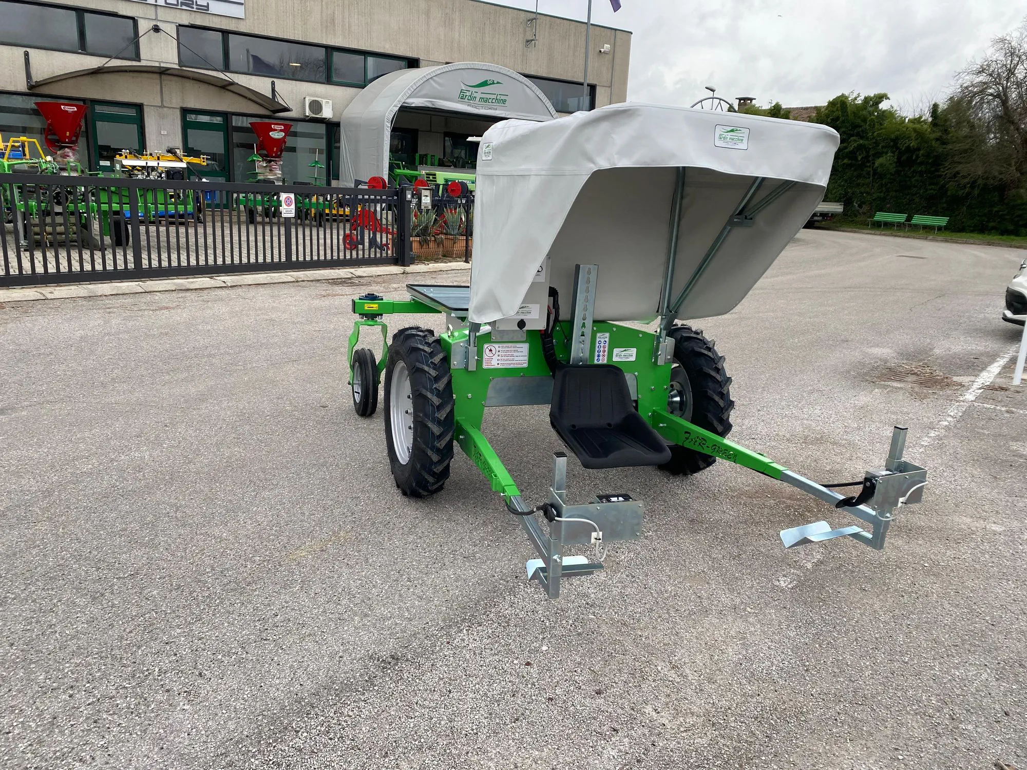 アスパラガス収穫器 鉄開閉量調整機能付き 181132-19439022.webp