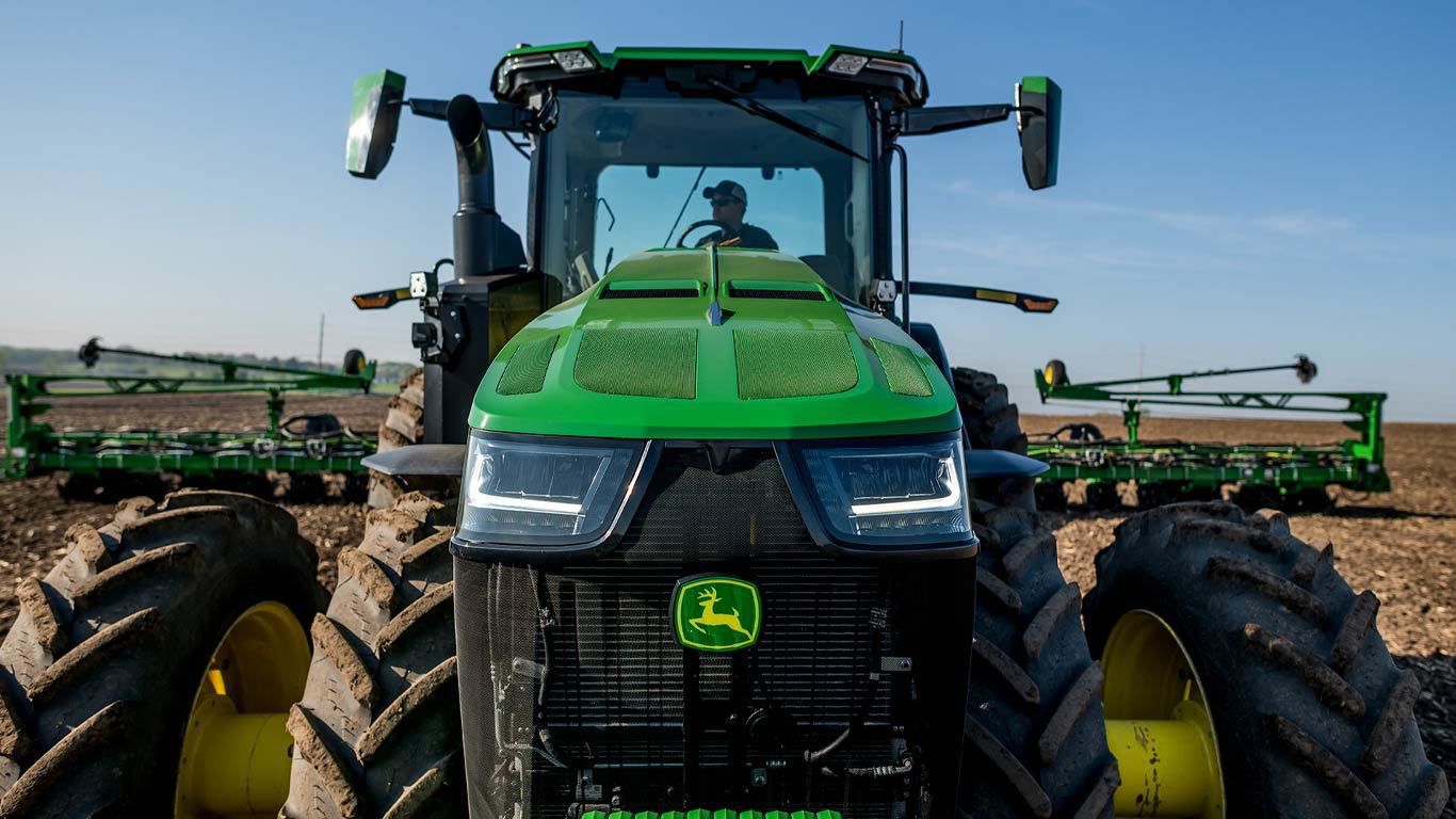 Amazon | Wiking 1/32 ハイディテール John Deere 8500i Forage