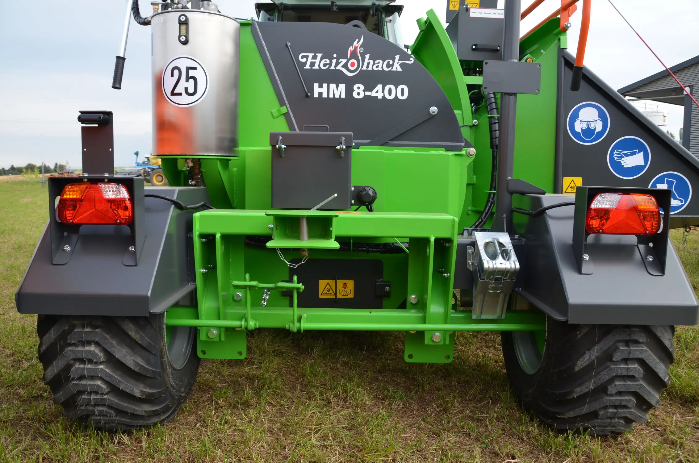 牽引式ウッドチッパー - HM8-400 - HEIZOHACK France - ホイール式 / PTO