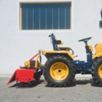 ロータリ耕うん機
