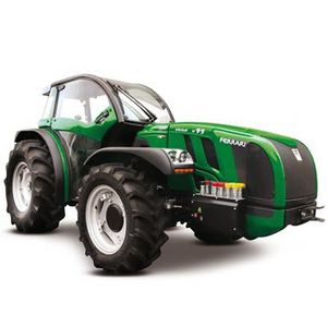 車体が低いトラクター 1