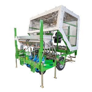 機械式種まき機