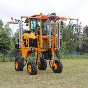 ブドウ園用剪定機