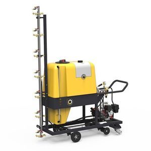 温室用車輪付き噴霧器