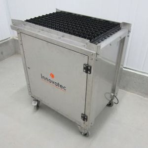 テーブル検卵器