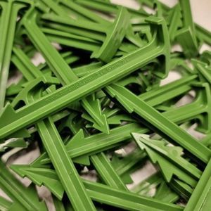 バイオポリマーププラスチック支柱