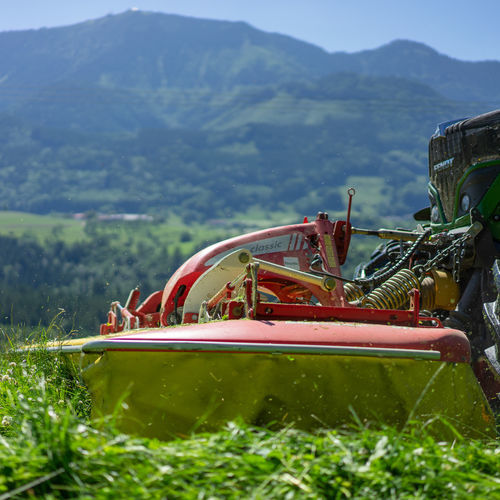 前面草刈り機 - EUROCAT CLASSIC series - PÖTTINGER Landtechnik GmbH - ドラム式 / 12枚刃 / PTO