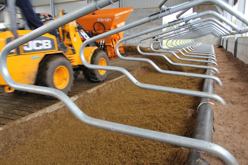 ゴンゴン　乾燥機 ゴンゴン 乾燥機 ゴンゴン 乾燥機 車載型わら敷き機 - ZX series