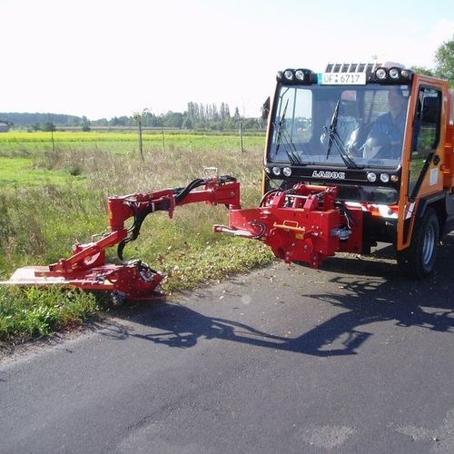 車載型リーチモーア - MGK 13 - Gerhard DÜCKER GmbH & Co. KG - フレール式 / 折りたたみ式 / PTO
