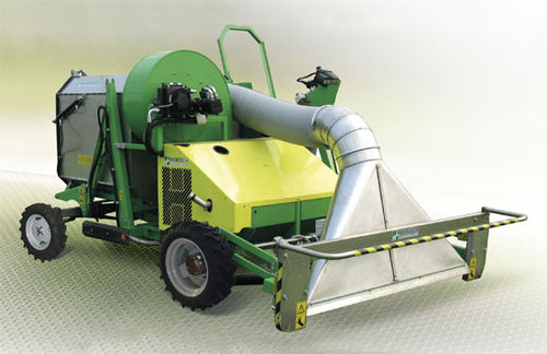 野菜用収穫機 - HOOVER MAXI - HORTECH Srl - トラクター設置式 / 吸引式