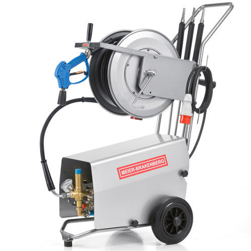 搾乳パーラー用高圧洗浄機 - MBH 1260 k - Meier - Brakenberg GmbH & Co. KG - 畜舎用 / 電動式 / お湯