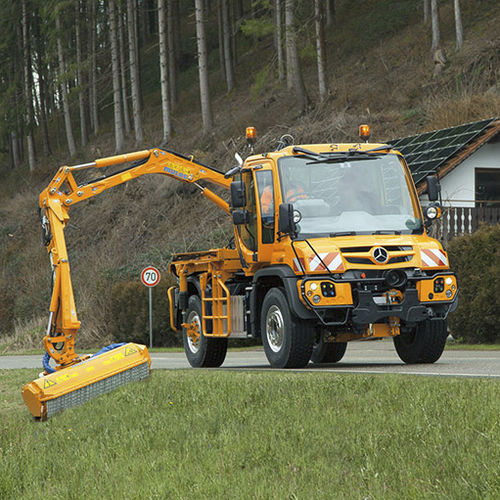 車載型リーチモーア - MHU 800 - MULAG Fahrzeugwerk Heinz Wössner GmbH & Co. KG - リヤマウント / フレール式 / 折りたたみ式
