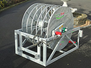 油圧駆動灌漑用リール - SlurryKat Ltd. - トラクター設置式
