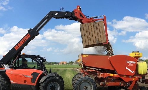 締め付けシステム付ボックスティッパー - K75 Series - WIFO-ANEMA B.V.