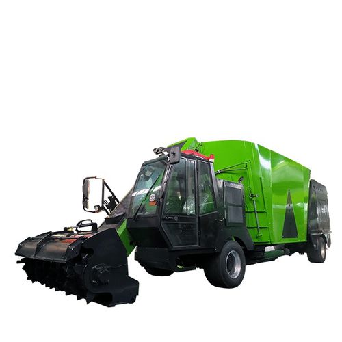 縦型ミキサーワゴン - 18CBM - Tai'an Yimeite Machinery Co., Ltd. - 自走式 / 側面から放出 / 2本オーガー