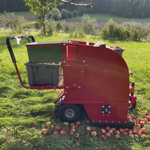 果物用ハーベスター - OB50, OB70 - FEUCHT Obsttechnik GmbH - クルミ / アーモンド / クリ属