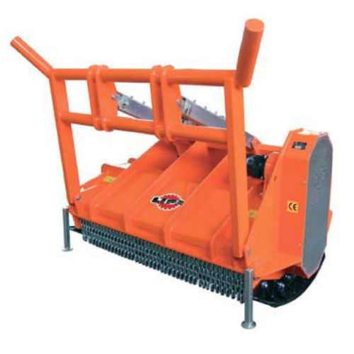 車載型木材破砕機 - UFK-I series - LI.PA. - フレール式 / 林業用 / ハンマー30本