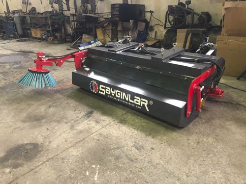 フォークリフト搭載用スイーパー - MEDIUM - Sayginlar Agriculture Machinery Ltd. - 道路用 / フロントマウント