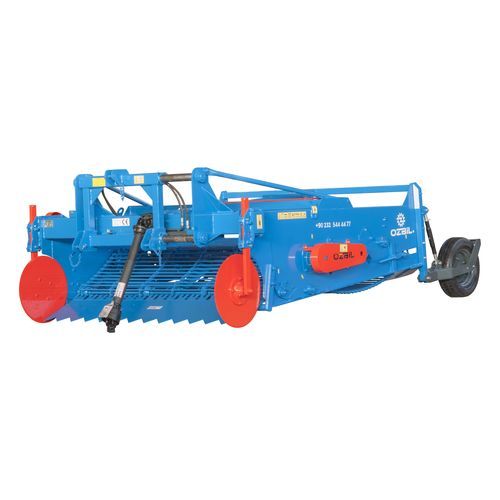 ジャガイモ用収穫機 - PHTP2100 - ÖZBİL Tarım ve Ziraat Aletleri Ltd. Şti. - トラクター設置式 / 3列