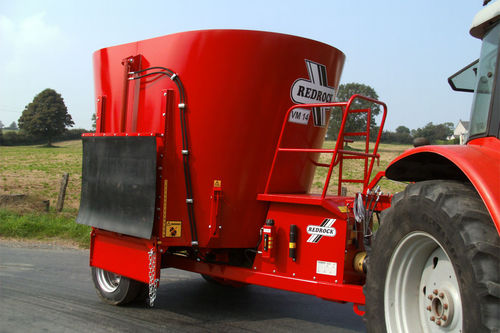 縦型ミキサーワゴン - VM  Series - redrockmachinery - 牽引式 / シングルオーガー / PTO