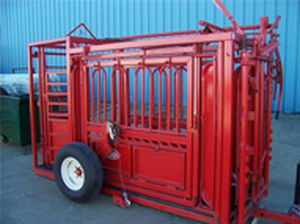 牛用家畜用固定ケ－ジ - Cattleboss 985 - apache - 移動式 / ワクチン用