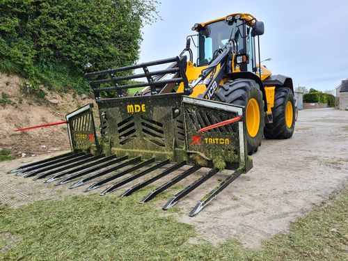サイレージ用フォ－ク - Triton  - MDE Machinery Ltd - ローダー用