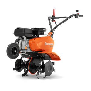 motoenxada com motor de combustão interna