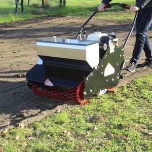 semeadora de fluxo contínuo autopropelida