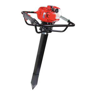 trado com motor de combustão interna