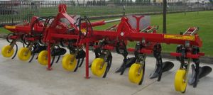 cultivador rotativo montado
