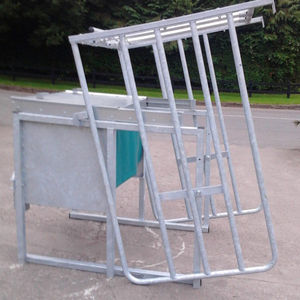 suporte de feno para bezerros 1