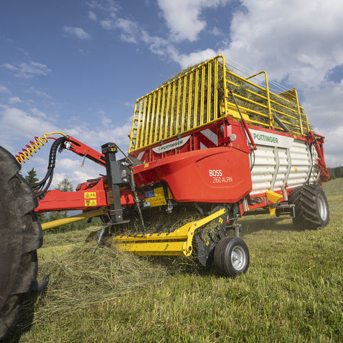 Carreta autocarregável - BOSS 2000 ALPIN - PÖTTINGER Landtechnik GmbH - com 1 eixo / agrícola / para forragem