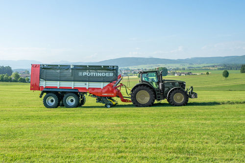 Carreta semimontada - JUMBO 5000 series - PÖTTINGER Landtechnik GmbH - em tandem / para forragem / para colheita