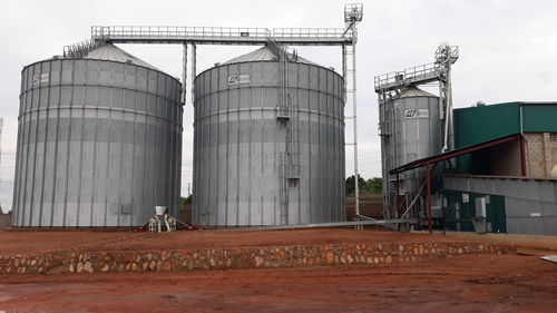 Silo para cereais - Alvan Blanch Development Co. Ltd. - em aço / com tremonha / com fundo plano