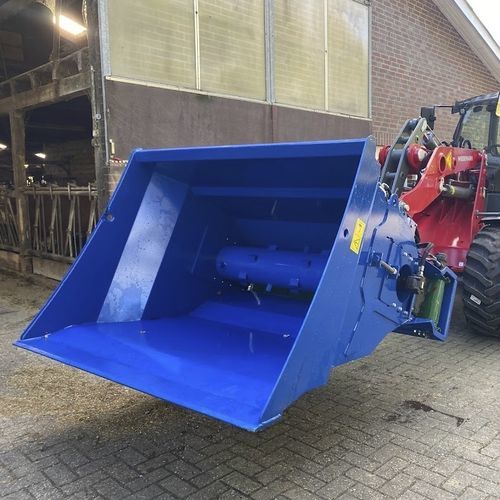 Caçamba para camas de animais - ASX series - AP Machinebouw B.V. - com distribuidor
