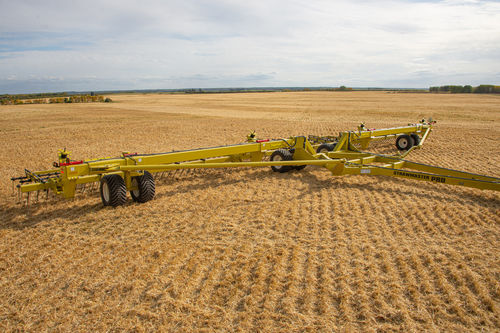 Grade de molas - STRAWMASTER PRO - Degelman Industries Ltd. - dobrável / de arrasto