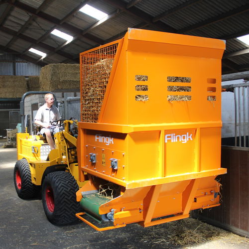 Picador e distribuidor de feno montado - SVV series - Flingk Machinebouw B.V. - para fardos quadrados