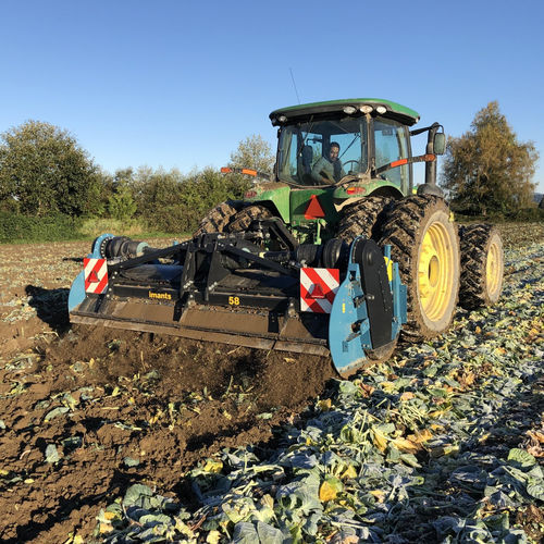 Cavadeira mecânica por tomada de força - 58 series - IMANTS B.V. - montada em trator