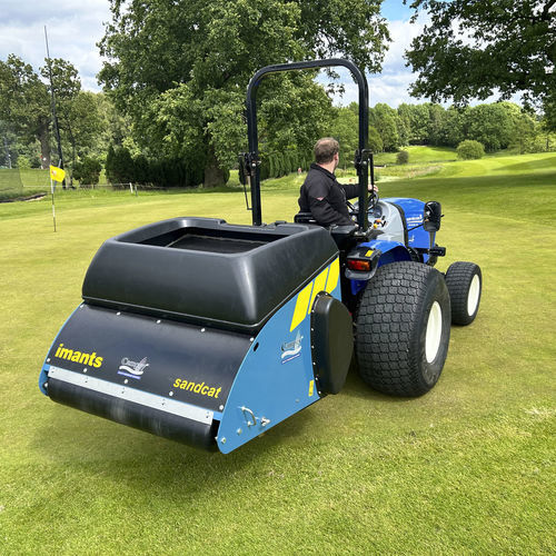 Soprador de folhas montado em trator - Sandcat - IMANTS B.V.