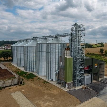 Silo para cereais - BROCK  - PAWLICA s.r.o. - metálico / em aço galvanizado / com fundo plano