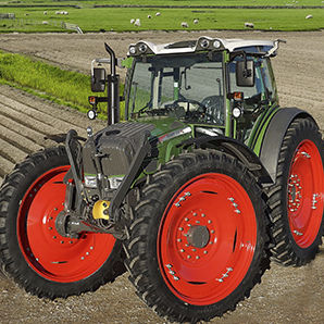 Trator pernalta - Fendt 211 - Pfanzelt Maschinenbau GmbH - com transmissão mecânica
