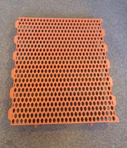 Grade de piso plástica - APA Floors B.V. - para suinocultura / antibacteriana