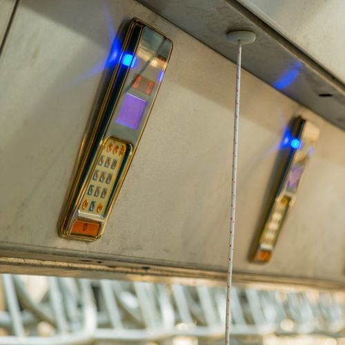 Controlador de ponto de ordenha programável - TOUCHPOINT™ - Boumatic Robotics B.V.