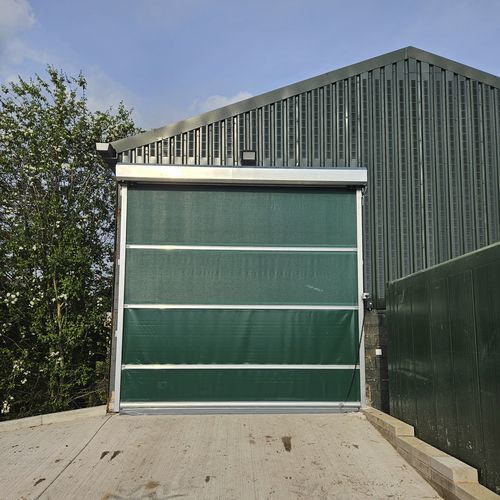 Porta para galpão de criação de animais - Agridoor Pro Electric - Galebreaker Limited - para estufa / para galpão / para armazém