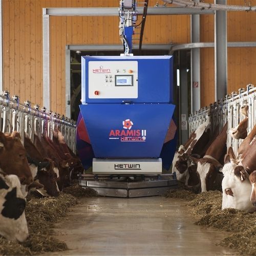 Robô de alimentação para bovinos - ARAMIS II - HETWIN Automation Systems GmbH - sobre carris
