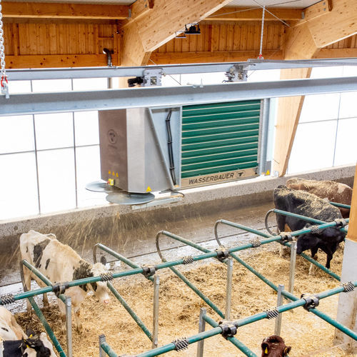 Picador e distribuidor de feno para trilho - FLYPIT - WASSERBAUER GmbH Fütterungssysteme - automático / robótico / para camas de animais