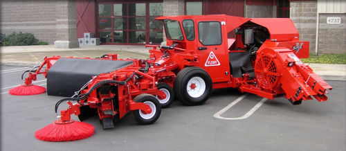 Varredora autopropelida - V60 Series - Flory Industries - para fruta de casca rija / alinhadora