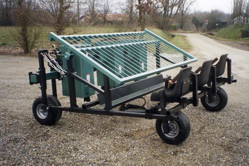 Plantadeira de batata - PTR3R - Jaulent Industrie - automática / de 3 linhas / de arrasto
